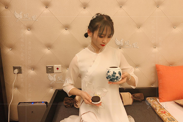 老板推荐杭州一家豪华男士养生油压足疗桑拿，服务最好的品茶场子